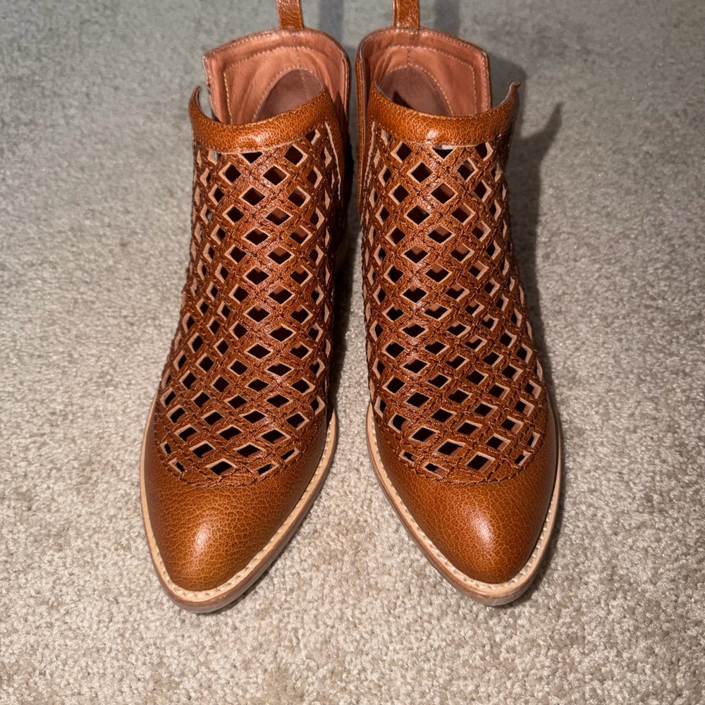 Jeffrey Campbell Women's Taggart Brown Ankle Boots